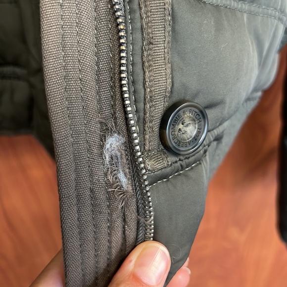 Abercrombie and Fitch puffer jacket small - Picture 4 of 16